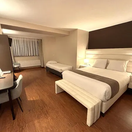 Escale Hotel-2
